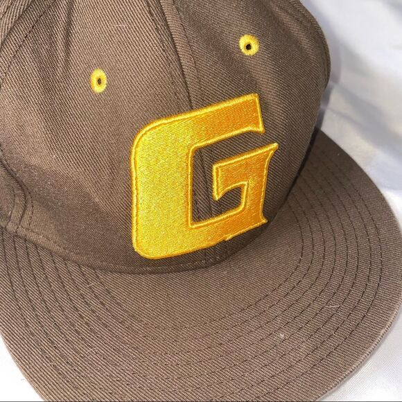 The Game Pro brand cap/hat in brown and gold with a G logo flat bill fitted - Picture 2 of 5